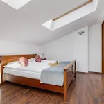 Asnyka Wyjatkowy W Centrum Krakowa By Renters Apartamento Cracóvia